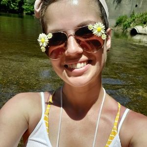 Meet your Posher, Marlaina